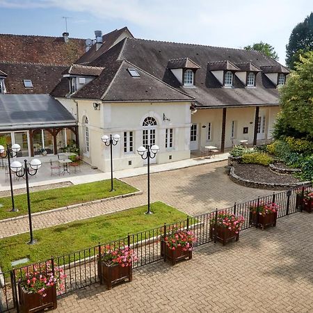 Residence Hoteliere Du Domaine Шабли Екстериор снимка