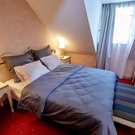 Residence Hoteliere Du Domaine Шабли Екстериор снимка