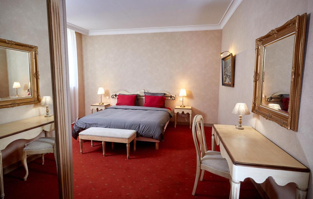 Residence Hoteliere Du Domaine Шабли Екстериор снимка